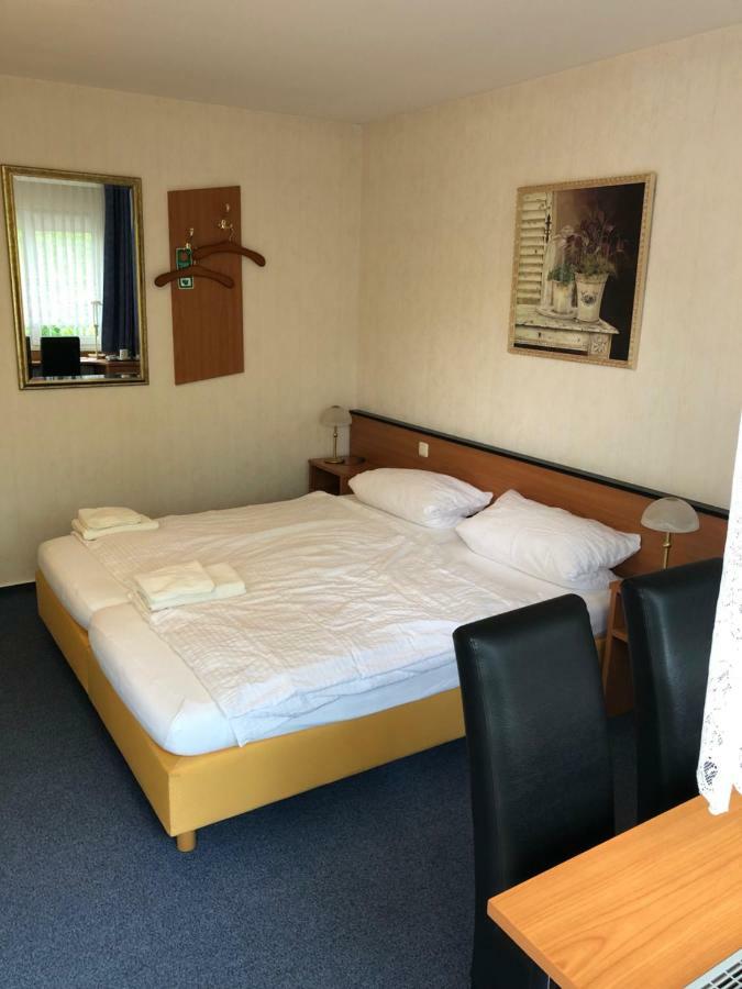 Gaestehaus Am Vogelsang Kerpen  Exteriör bild
